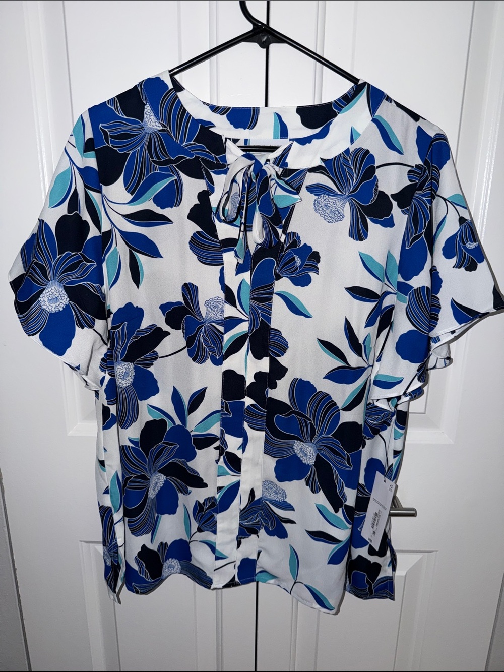 Liz Claiborne Blue and White Floral Tie-Neck Blouse